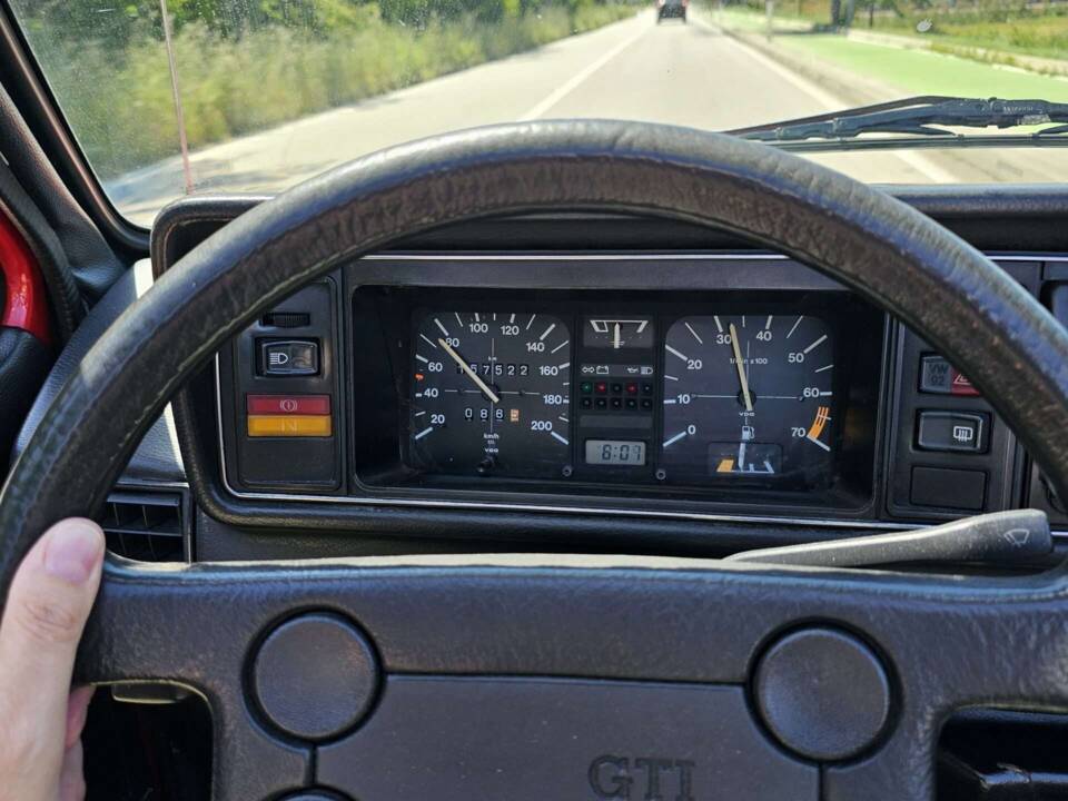 Afbeelding 24/50 van Volkswagen Golf Mk I Convertible 1.1 (1981)