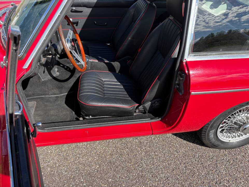 Afbeelding 10/18 van MG MGB GT (1967)