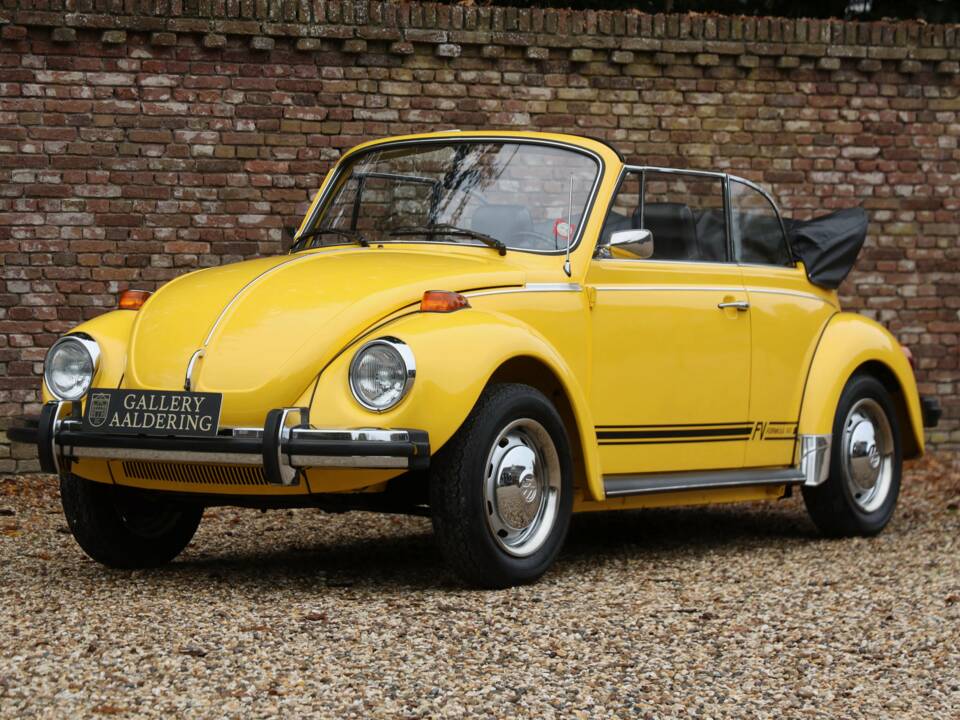 Image 28/50 de Volkswagen Beetle 1303 (1975)