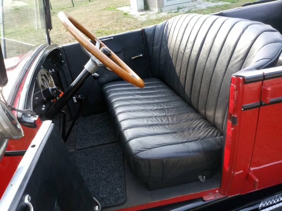 Bild 6/8 von Adler Favorit 8/35 PS (1928)