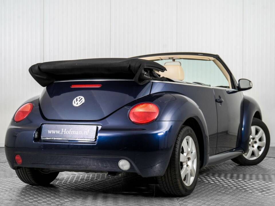 Immagine 39/50 di Volkswagen New Beetle 1.6 (2004)