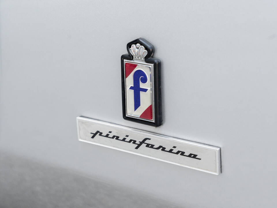 Image 17/69 of Ferrari 365 GT 2+2 (1969)