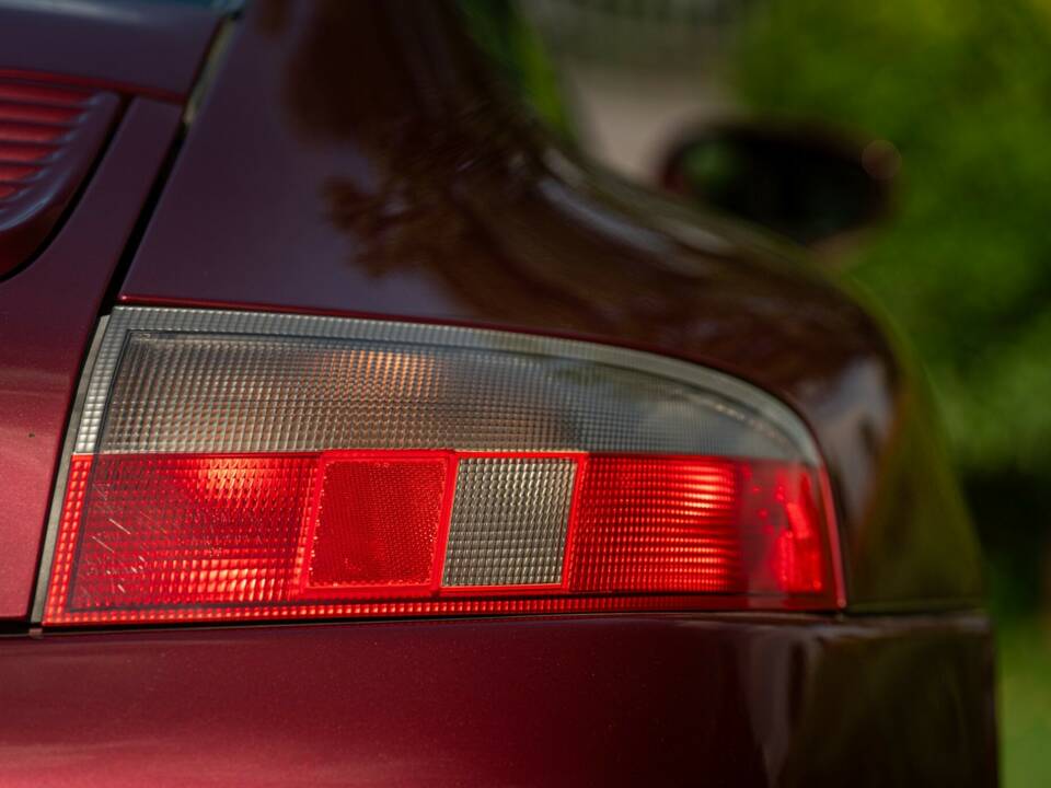 Bild 45/50 von Porsche 911 Carrera (1999)