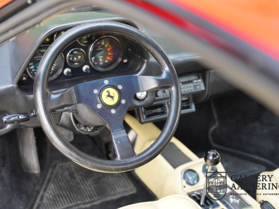 Immagine 27/50 di Ferrari 308 GTBi Quattrovalvole (1984)
