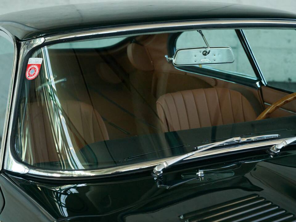 Image 29/50 de Jaguar E-Type (1970)