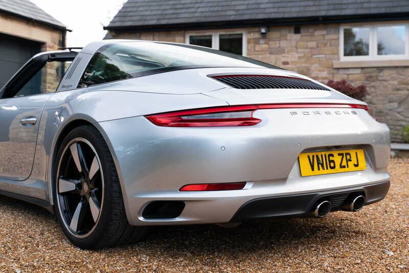 Bild 35/50 von Porsche 911 Targa 4S (2016)