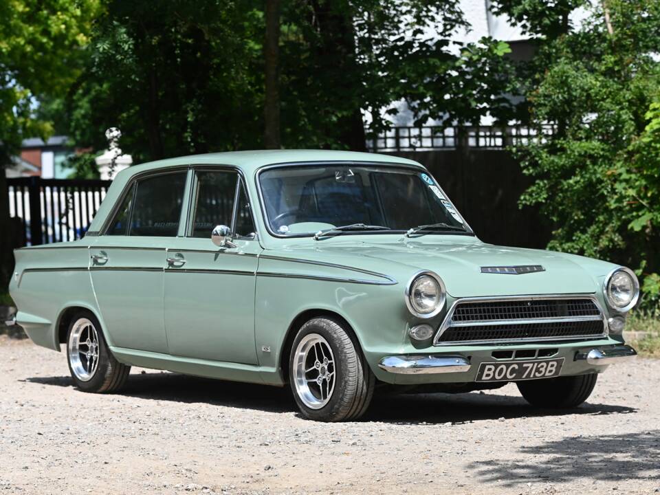 Immagine 1/18 di Ford Cortina GT (1964)