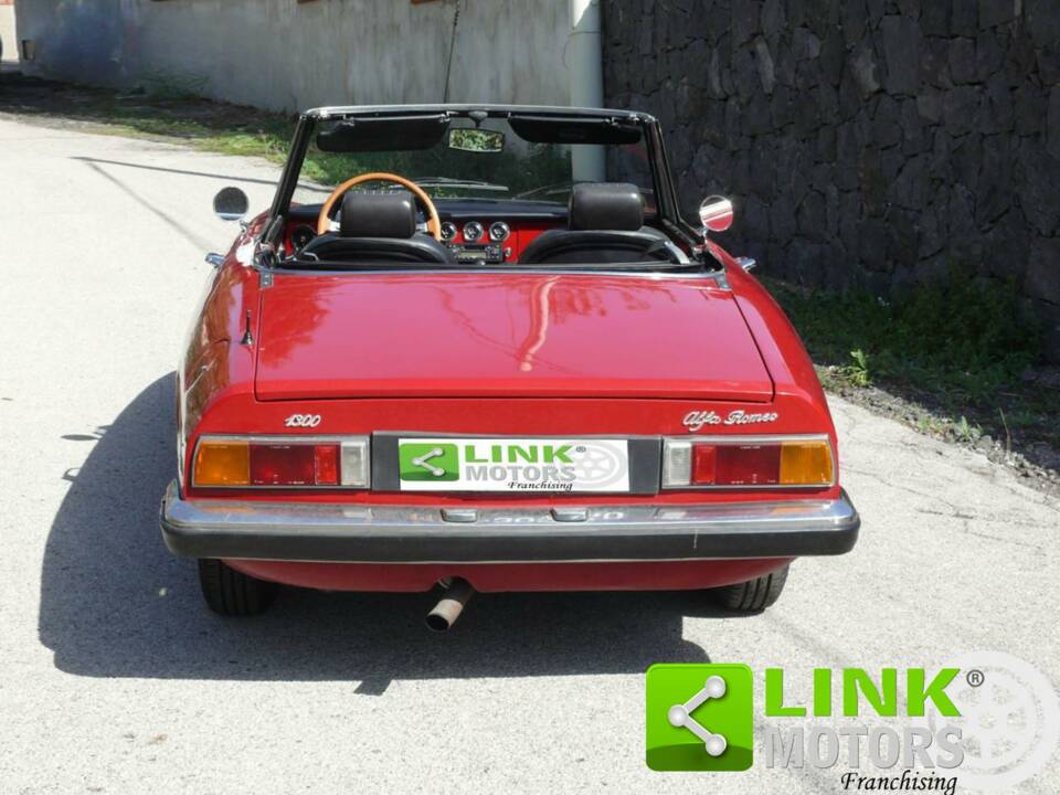 Image 7/10 of Alfa Romeo Spider 1300 (1974)