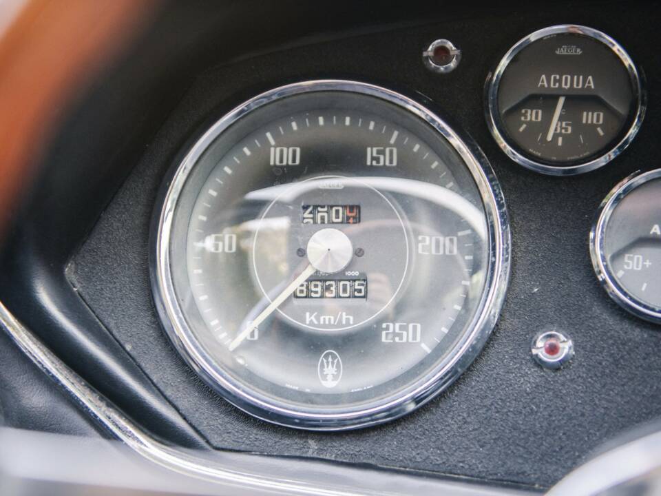 Imagen 22/29 de Maserati 3500 GTI Touring (1964)