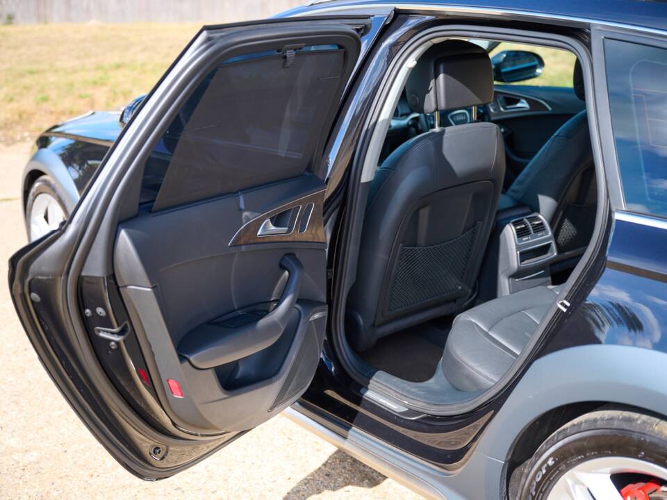 Imagen 46/50 de Audi A6 3.0 TDI allroad quattro (2012)
