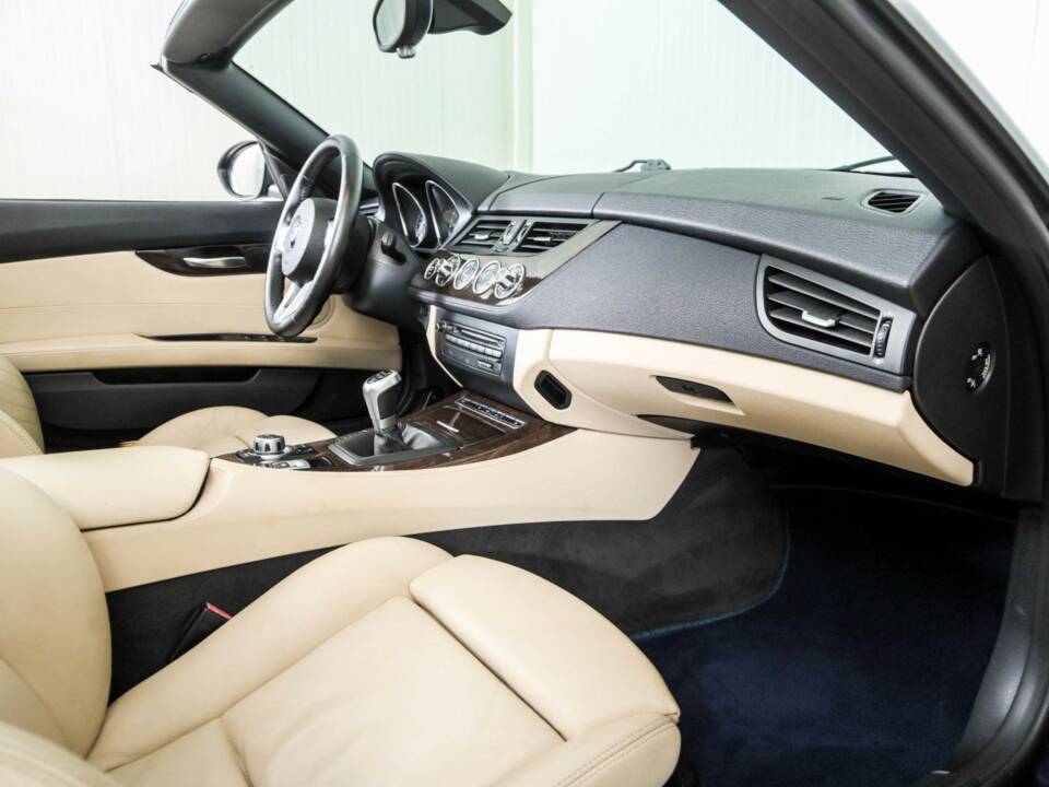 Imagen 12/50 de BMW Z4 sDrive23i (2009)