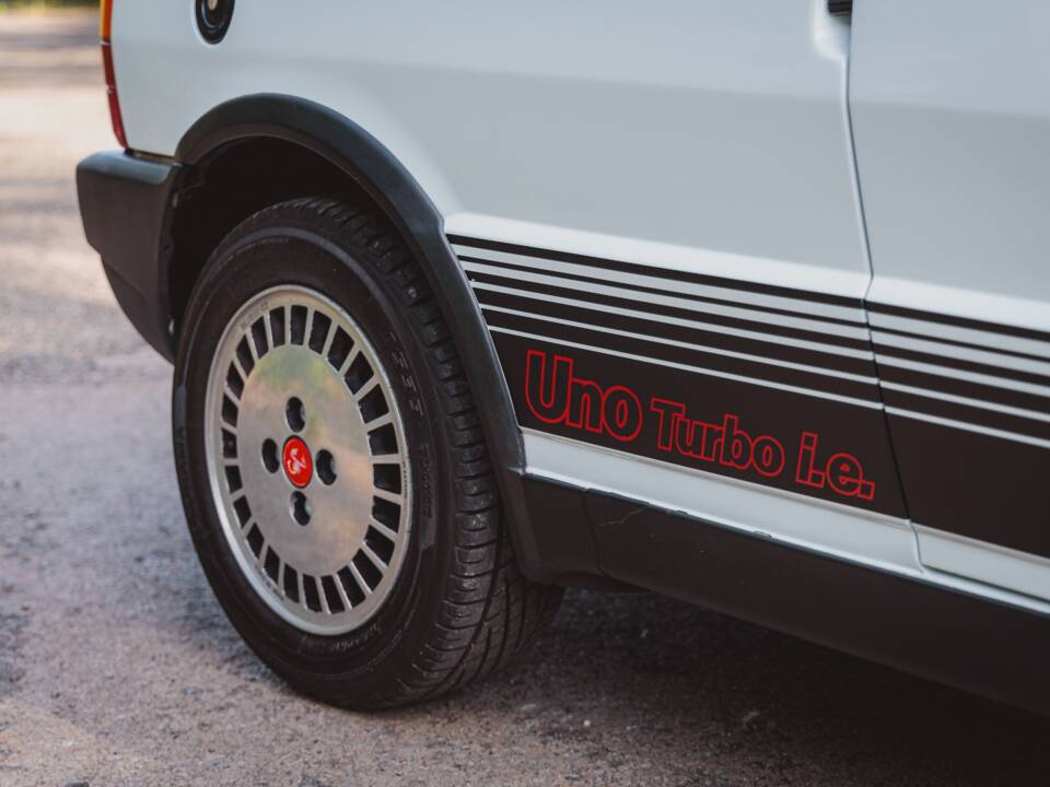 Image 16/42 of FIAT Uno Turbo i.e. (1987)