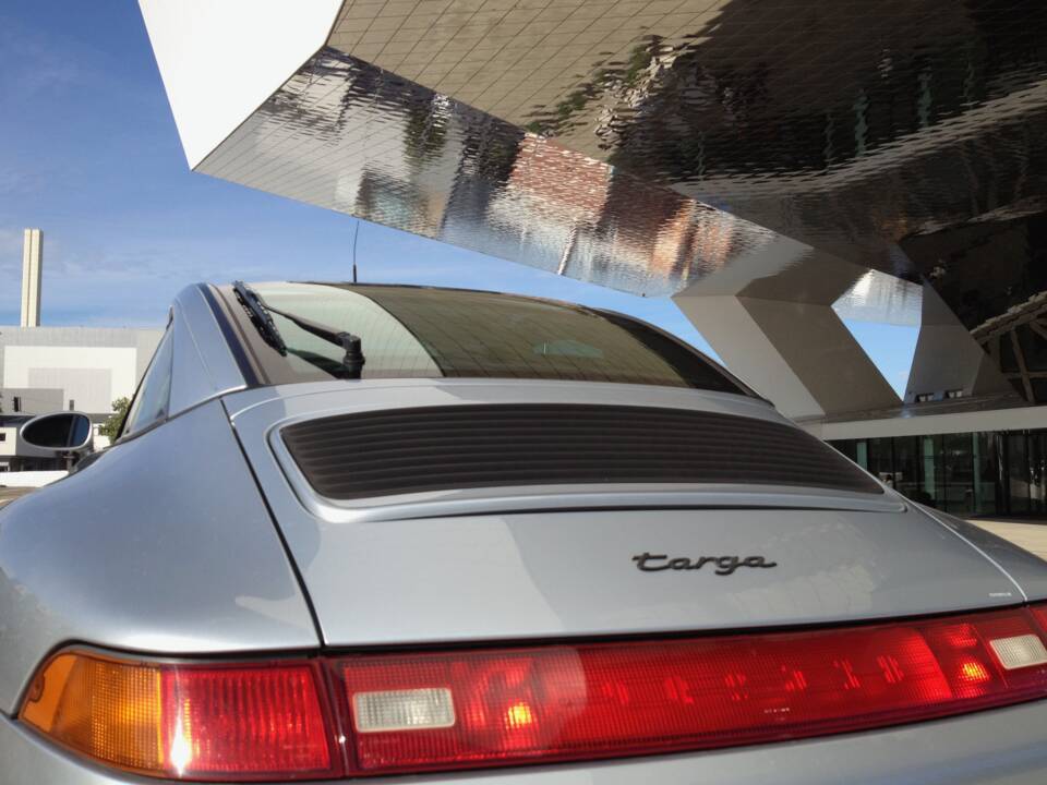 Imagen 1/96 de Porsche 911 Carrera (1996)