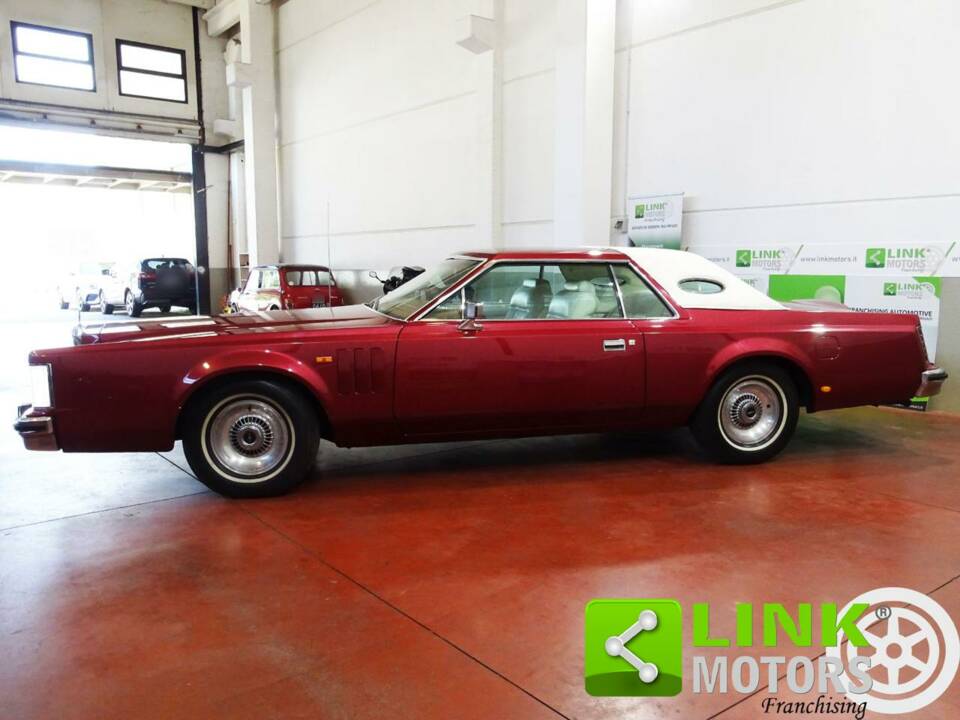 Image 3/10 de Lincoln Continental Mark V (1977)