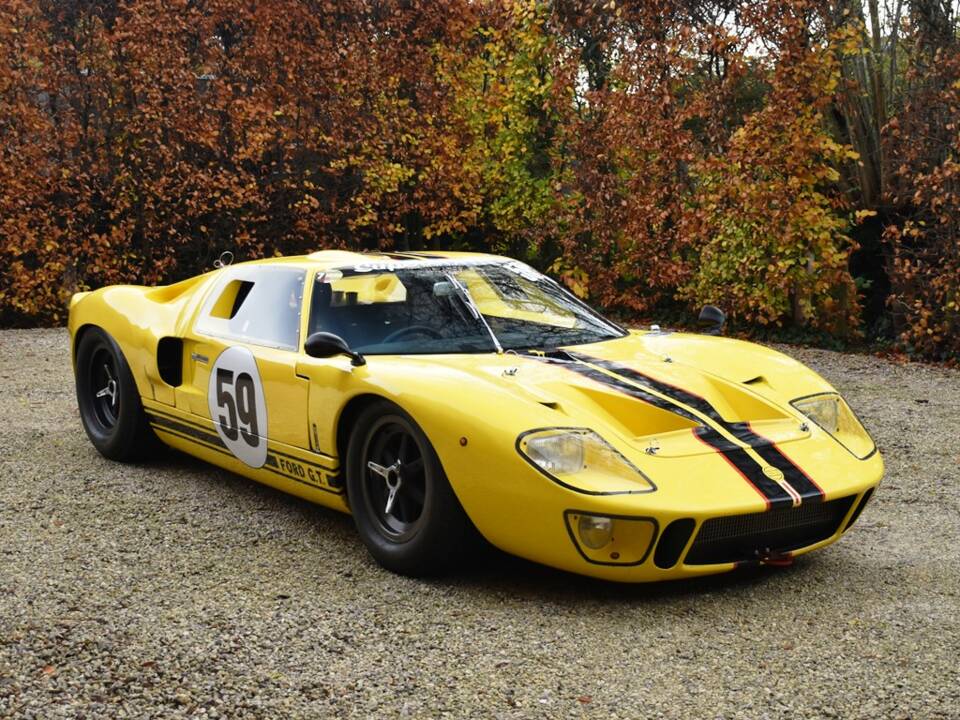 Image 9/31 of Ford GT40 (1965)