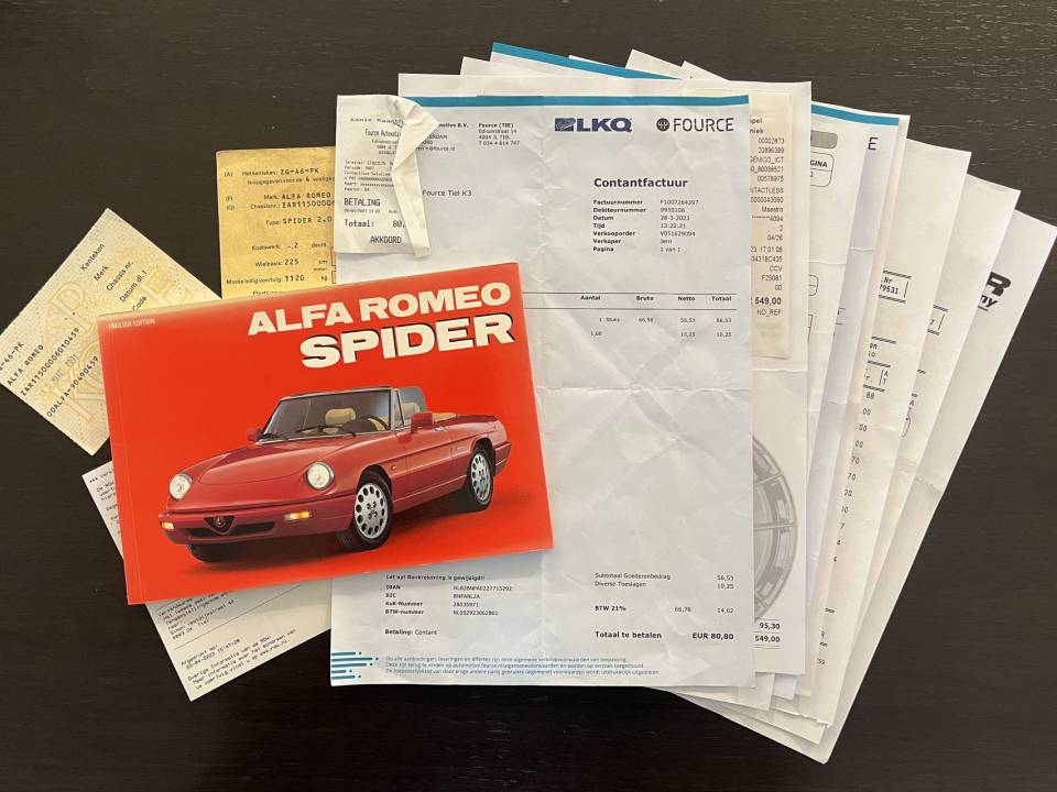 Imagen 11/50 de Alfa Romeo 2.0 Spider (1991)