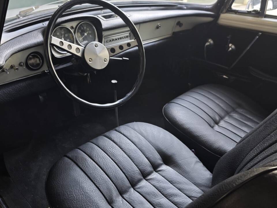 Image 3/6 of Renault Caravelle 1100 (1967)