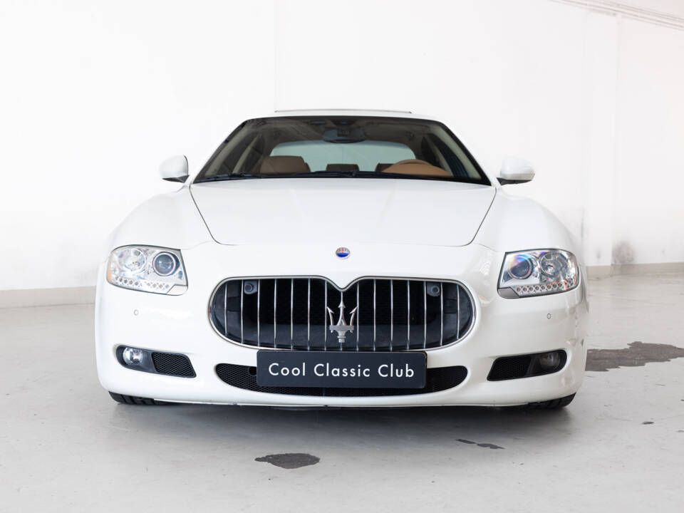Image 2/39 de Maserati Quattroporte S 4.7 (2009)