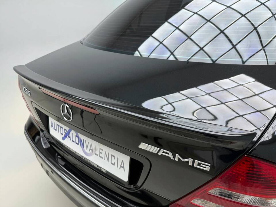 Image 9/27 of Mercedes-Benz C 55 AMG (2005)