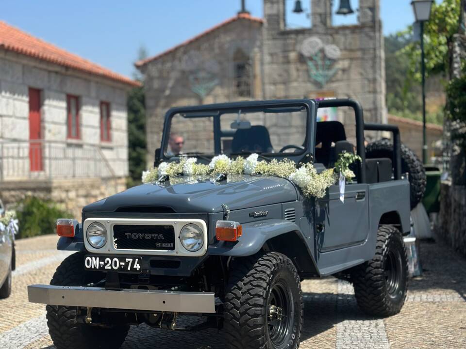 Image 25/50 of Toyota Land Cruiser BJ 40 (1981)