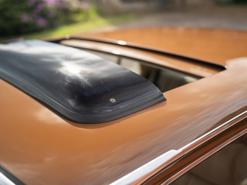 Image 3/81 of Mercedes-Benz 280 SE (1979)