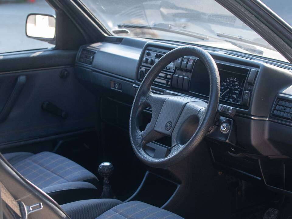 Imagen 7/50 de Volkswagen Golf Mk II Gti 1.8 (1988)