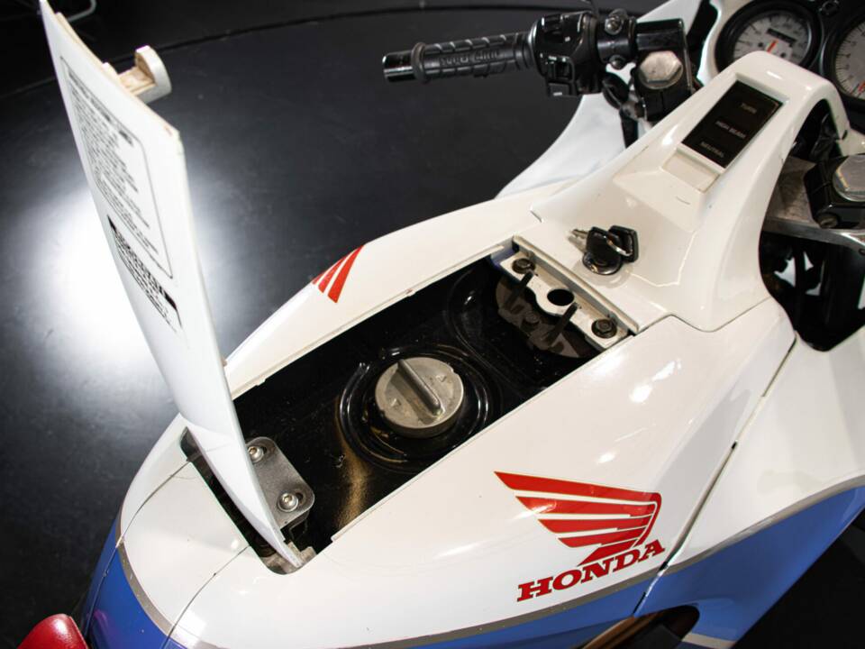 Afbeelding 39/49 van Honda NSR 125 R (1989)