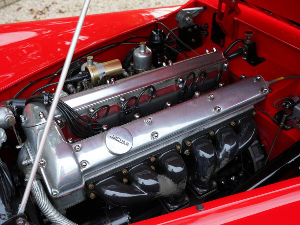 Bild 35/50 von Jaguar XK 120 OTS (1954)