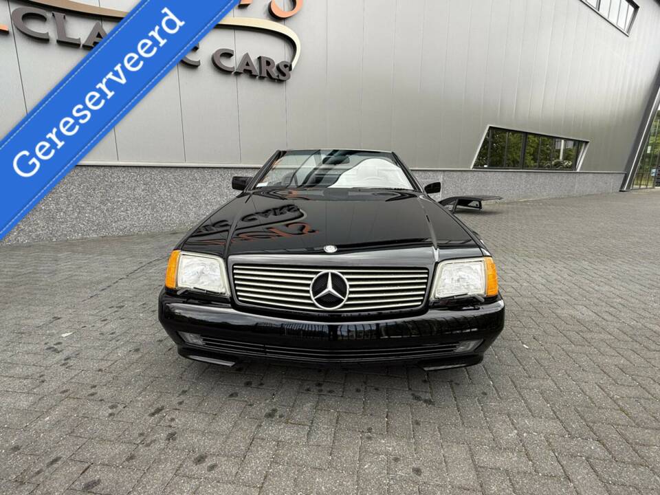 Image 2/50 of Mercedes-Benz 500 SL (1991)