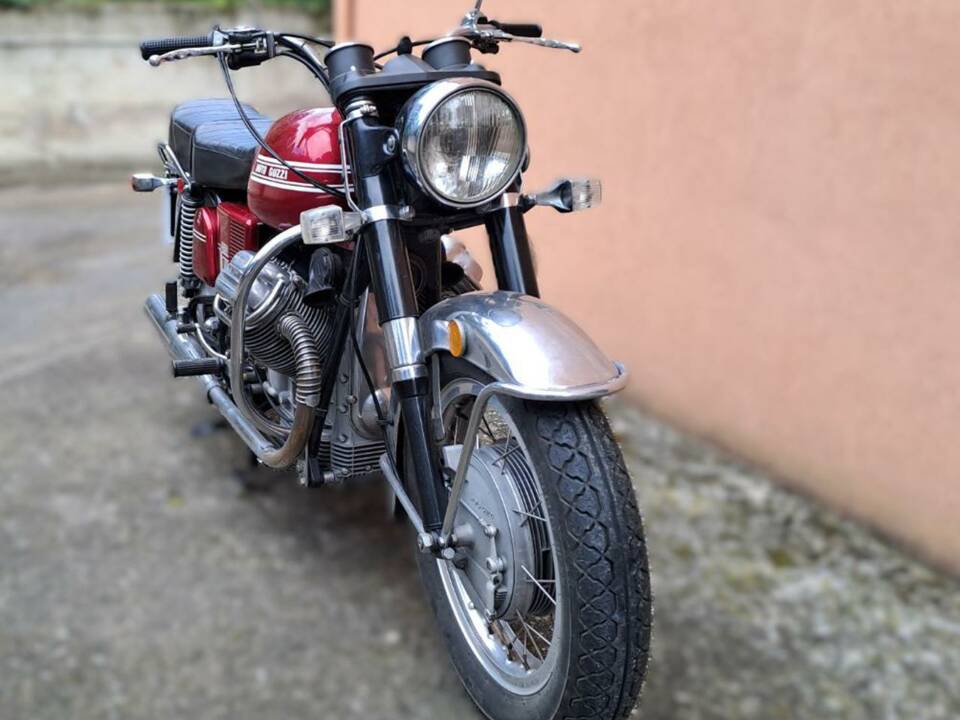 Image 9/10 of Moto Guzzi DUMMY (1973)