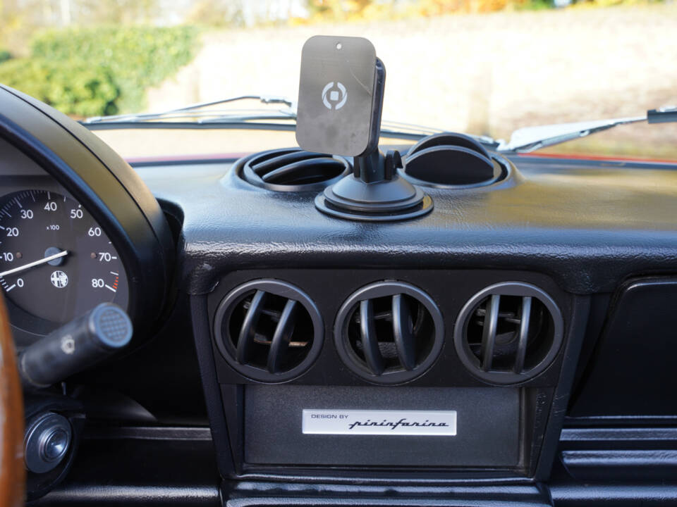 Image 33/50 de Alfa Romeo 2.0 Spider (1988)