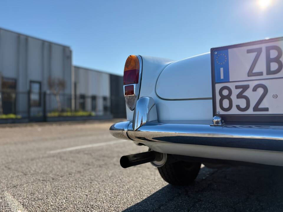 Bild 22/28 von Alfa Romeo Giulietta Spider (1961)