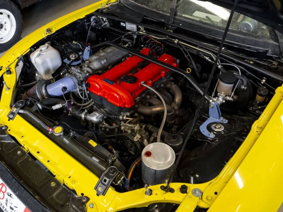 Bild 27/29 von Mazda MX-5 1.8 (2001)