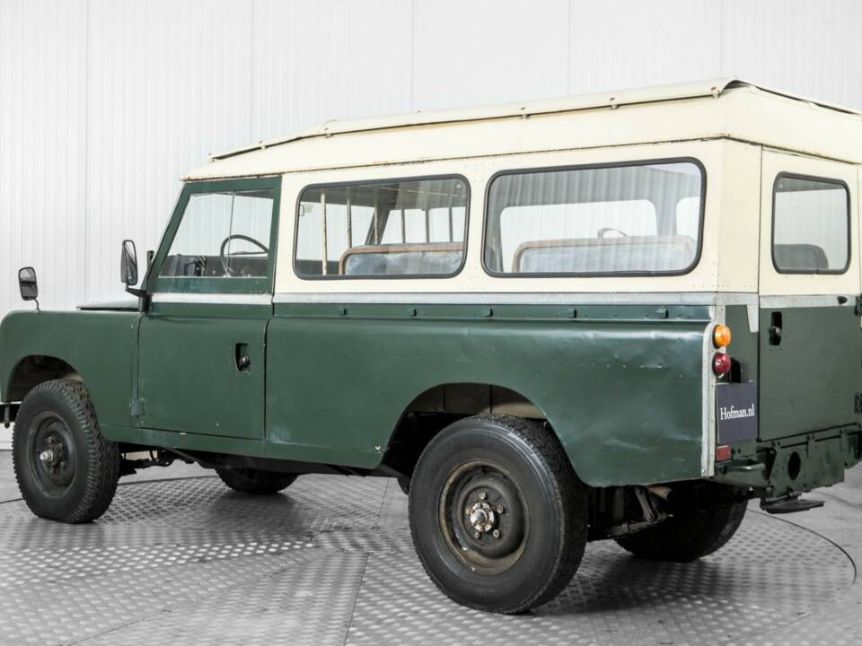 Image 6/50 of Land Rover 109 (1978)