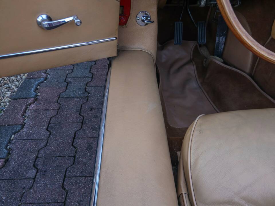 Image 50/50 de Jaguar Type E 3.8 (1964)