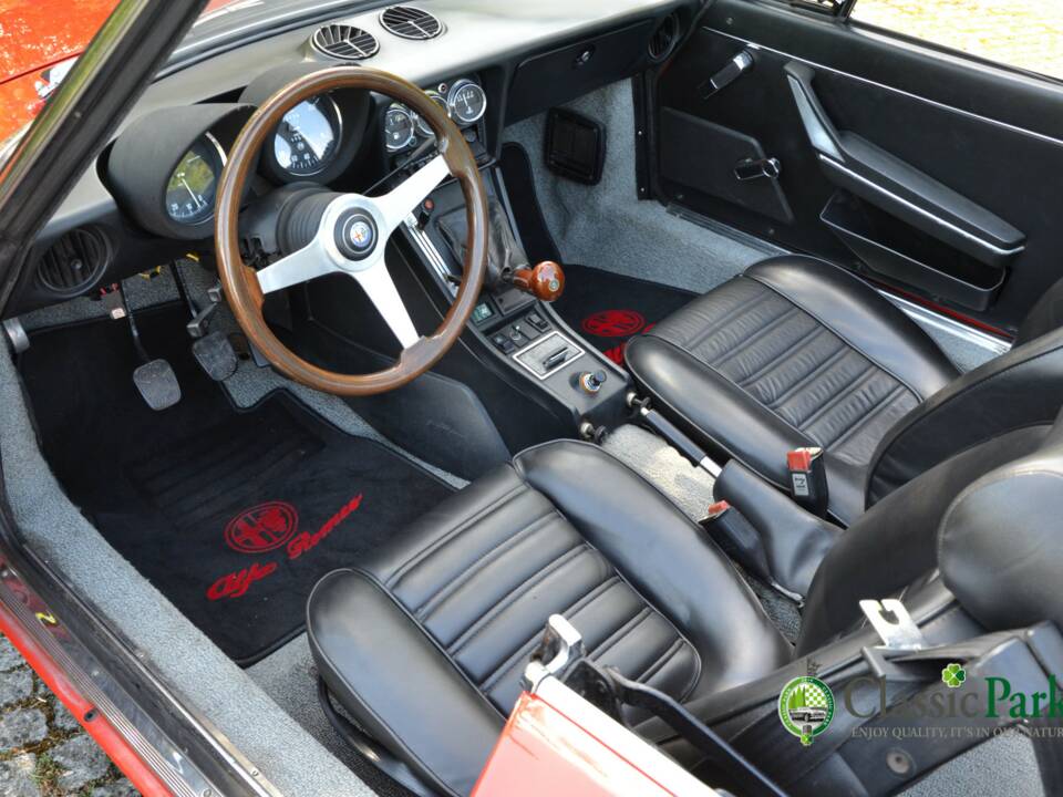 Imagen 24/50 de Alfa Romeo 2000 Spider Veloce (1981)