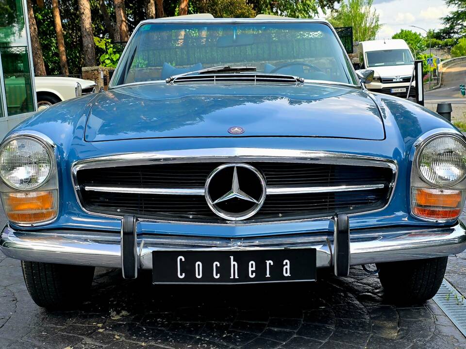 Image 2/12 of Mercedes-Benz 280 SL (1970)
