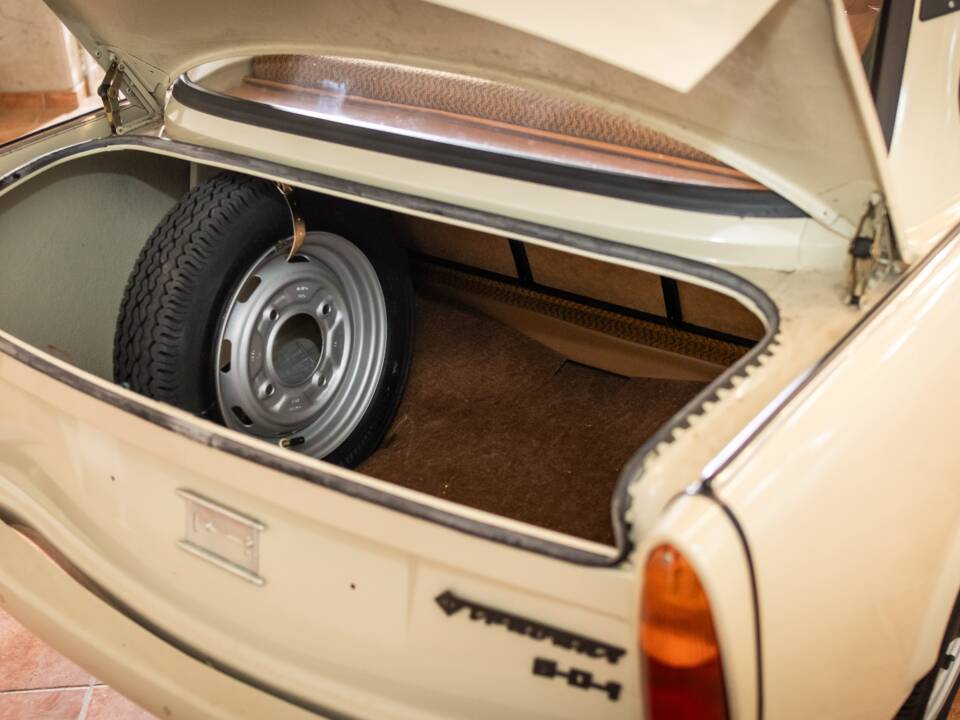 Bild 9/23 von Trabant 601 (1990)