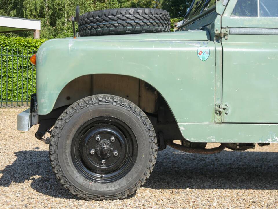 Image 6/50 of Land Rover 88 (1965)