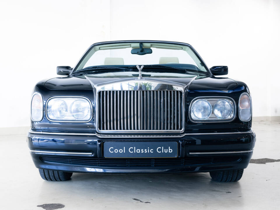 Immagine 2/40 di Rolls-Royce Corniche V (2000)