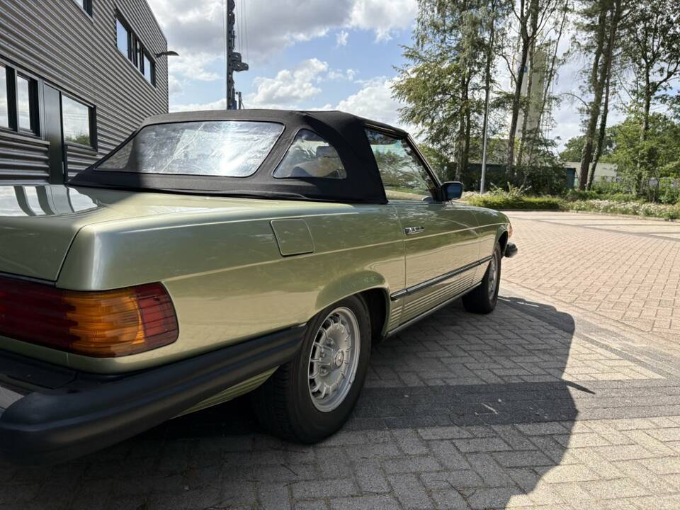 Image 7/8 of Mercedes-Benz 450 SL (1976)
