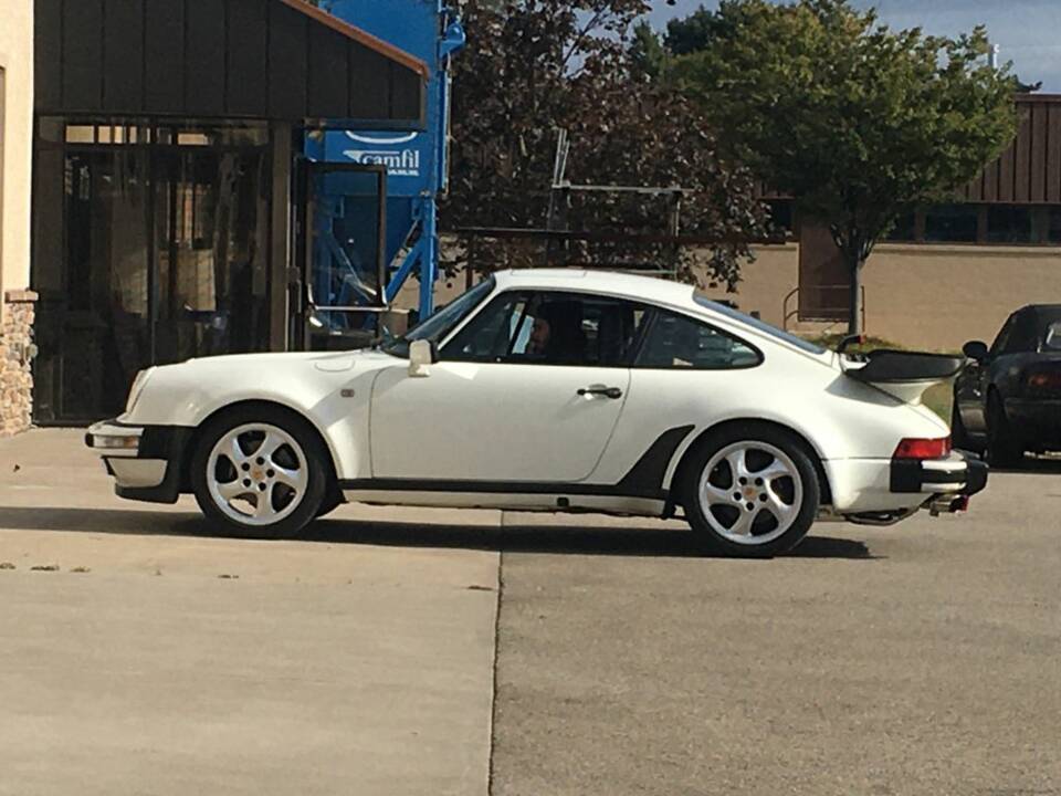 Afbeelding 3/8 van Porsche 911 Turbo 3.3 (1985)