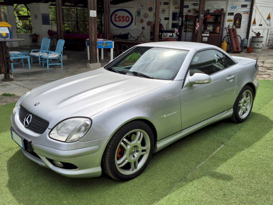 Afbeelding 59/63 van Mercedes-Benz SLK 32 AMG (2001)
