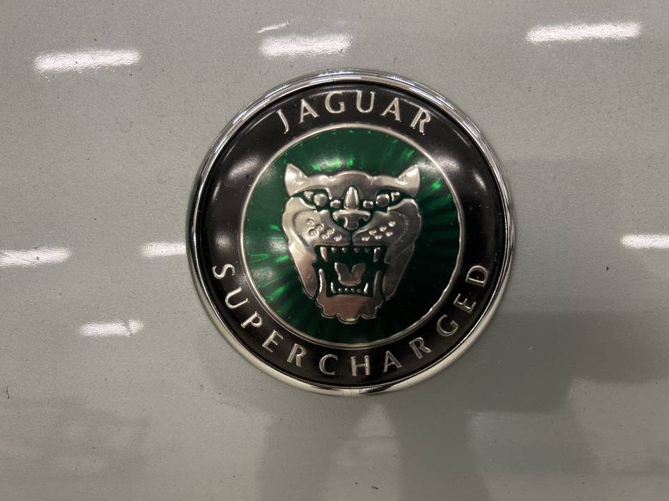 Immagine 24/32 di Jaguar XKR (2003)