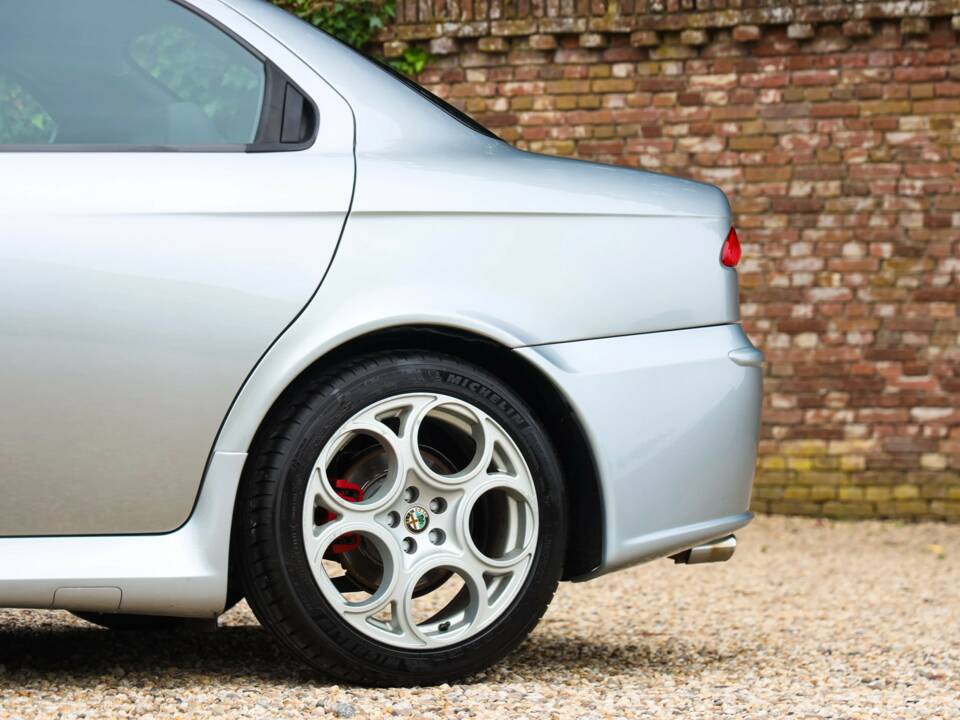 Bild 22/50 von Alfa Romeo 156 3.2 V6 GTA (2004)