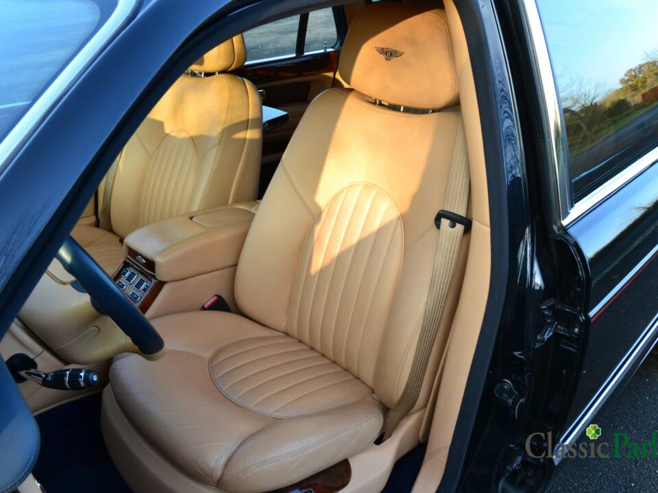 Bild 22/50 von Bentley Arnage Red Label (2002)