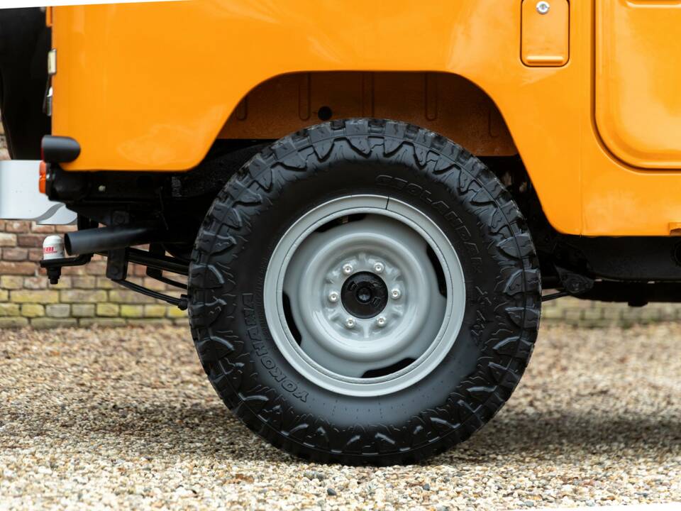 Image 47/50 of Toyota Land Cruiser FJ 40 (1980)