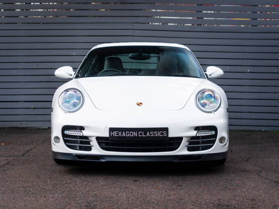 Bild 16/52 von Porsche 911 Turbo (2010)