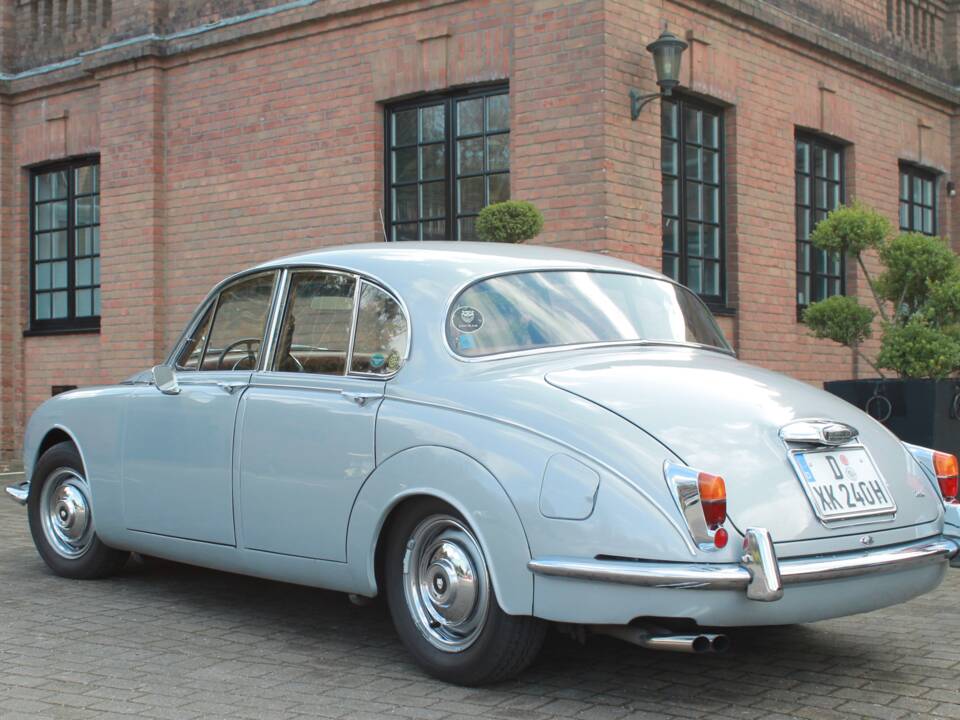 Bild 6/42 von Jaguar 240 (1968)