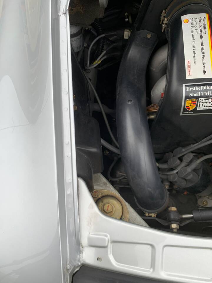 Image 100/132 of Porsche 911 Speedster 3.2 (1989)